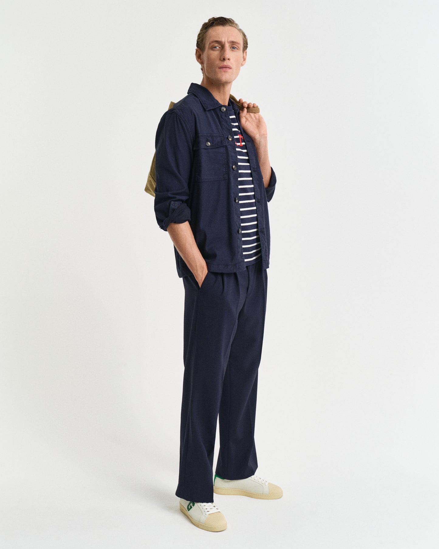 EVENING BLUE, GRAPHIC STRIPED SS T-SHIRT BY GANT AU.