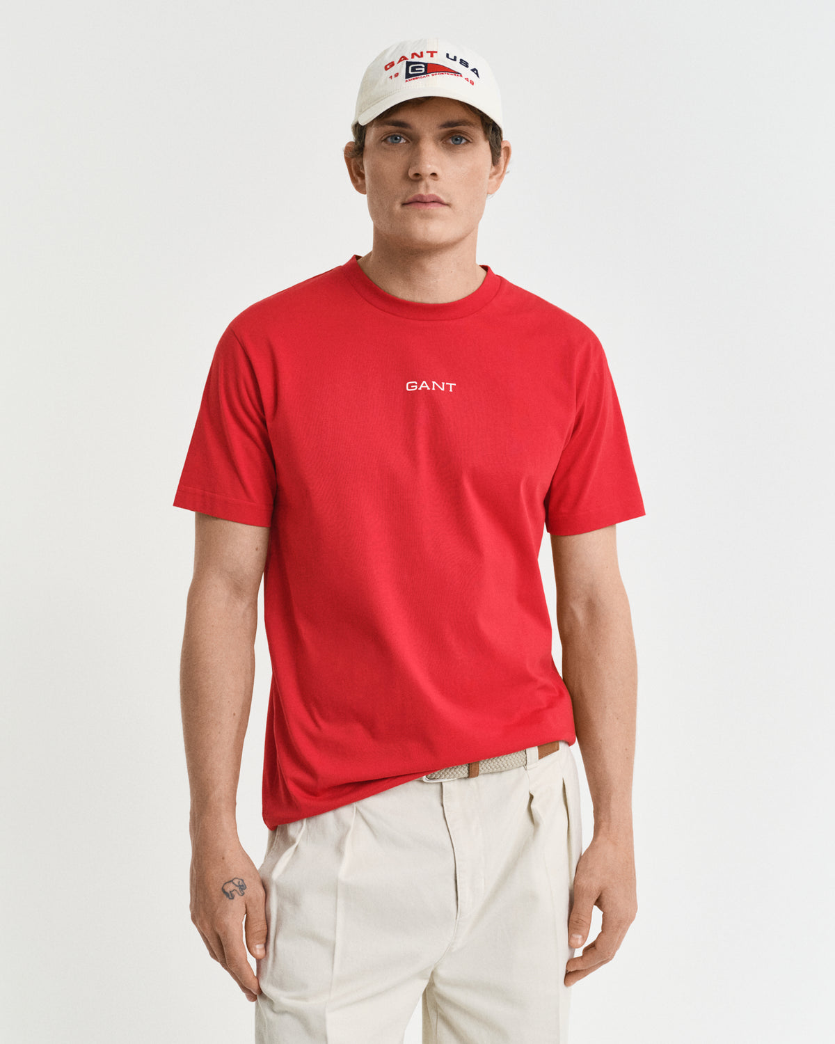 RUBY RED, GRAPHIC SS T-SHIRT, FRONT-VIEW BY GANT AU.