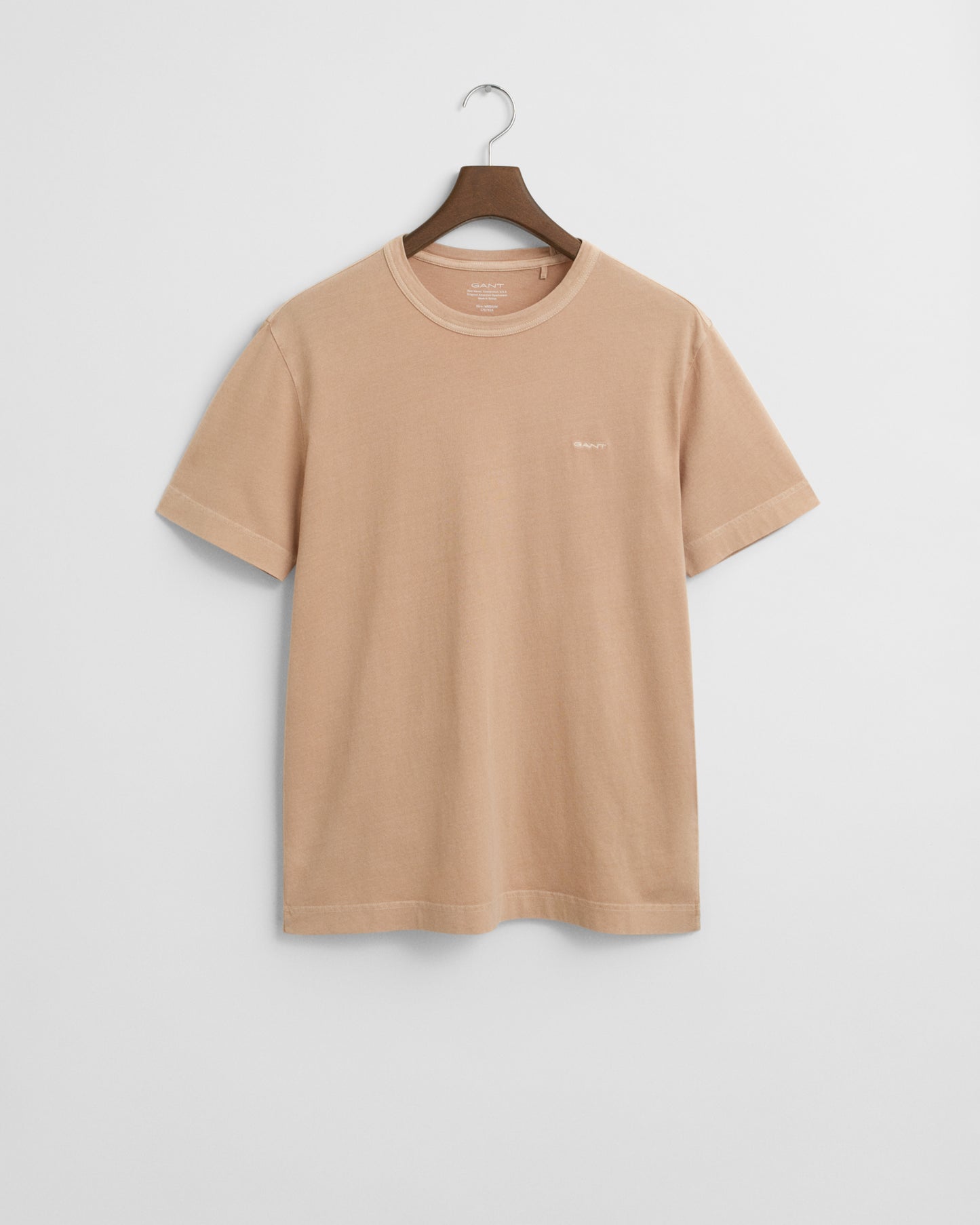 DRY SAND, SUNFADED SS T-SHIRT BY GANT AU.