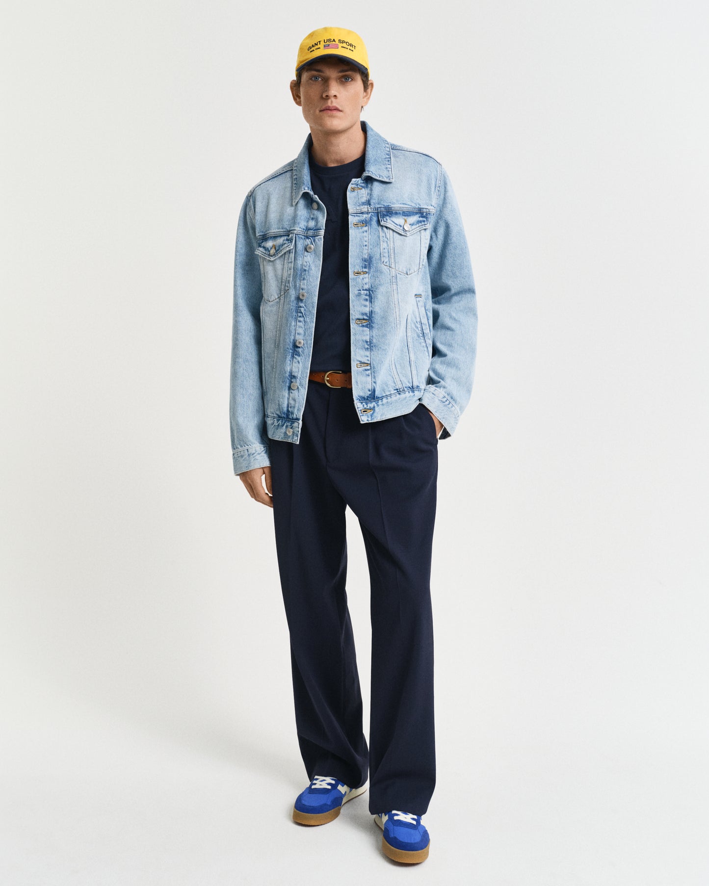 EVENING BLUE, EMBOSSED SS T-SHIRT BY GANT AU.