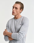 GREY MELANGE, REG SHIELD LS T-SHIRT, CLOSE-UP BY GANT AU.