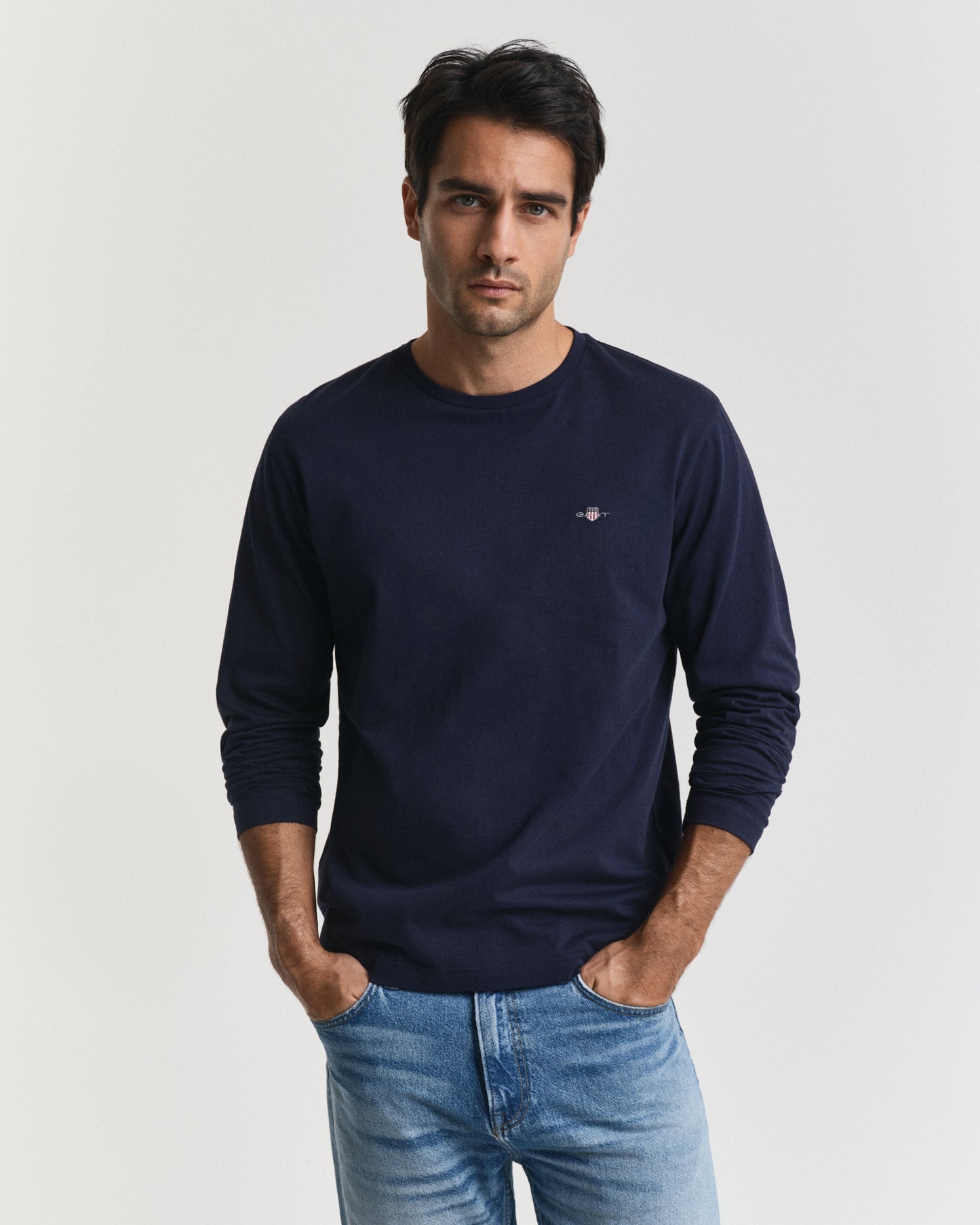 EVENING BLUE, REG SHIELD LS T-SHIRT, FRONT-VIEW BY GANT AU.