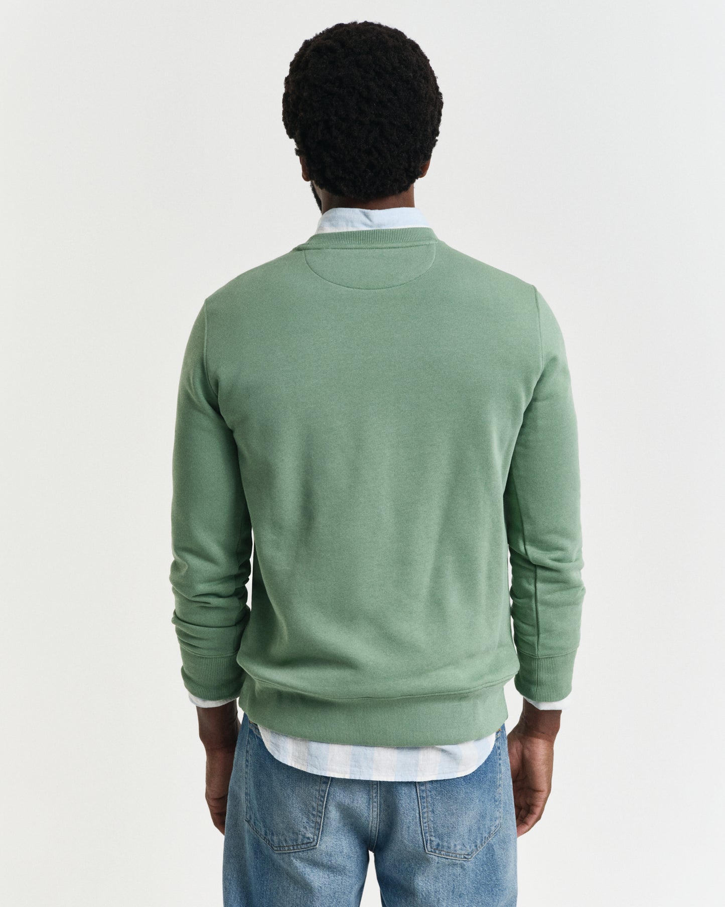 KALAMATA GREEN, REG SHIELD C-NECK SWEAT, BACK-VIEW BY GANT AU.