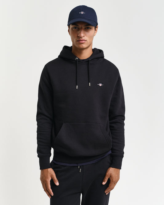 BLACK, REG SHIELD HOODIE, FRONT-VIEW BY GANT AU.