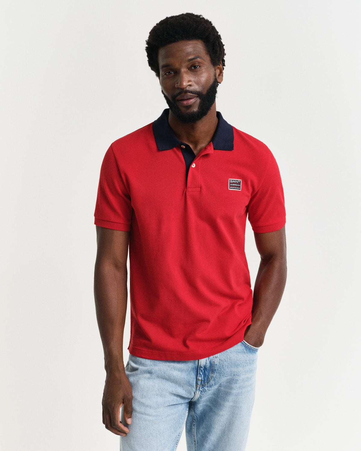 RUBY RED, CONTRAST SS POLO, FRONT-VIEW BY GANT AU.