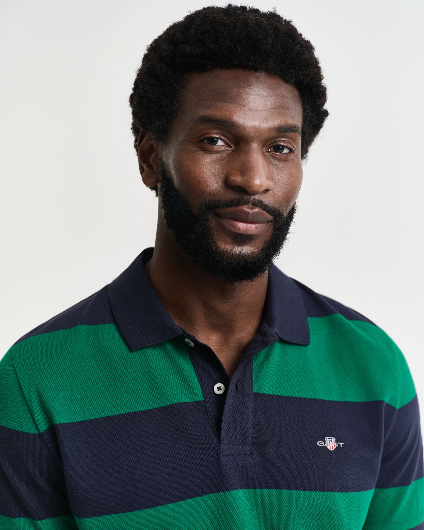 DEEP GREEN, BLOCK STRIPE POLO, CLOSE-UP BY GANT AU.