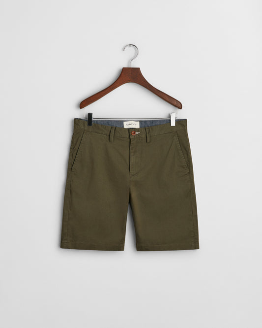 JUNIPER GREEN, SLIM TWILL SHORTS BY GANT AU.
