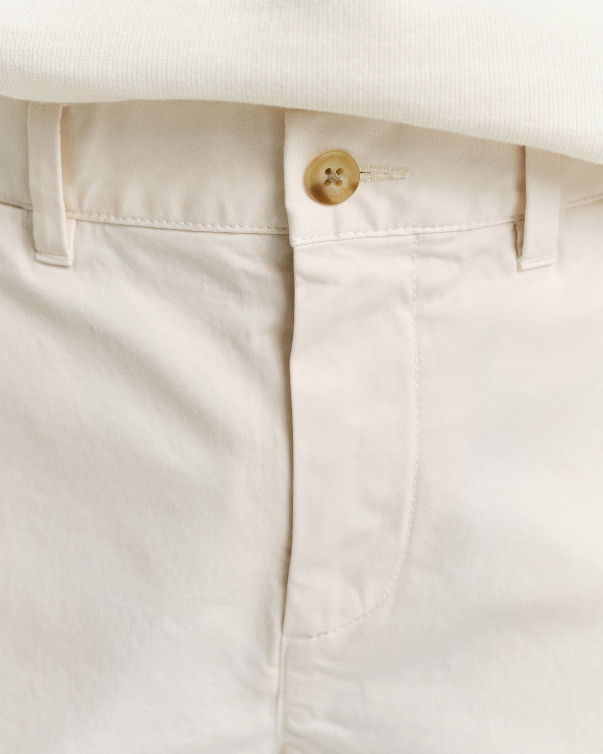 MODEL WEARING REG SUNFADED CHINO SHORTS
