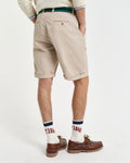 DRY SAND, REG SUNFADED CHINO SHORTS, BACK-VIEW BY GANT AU.