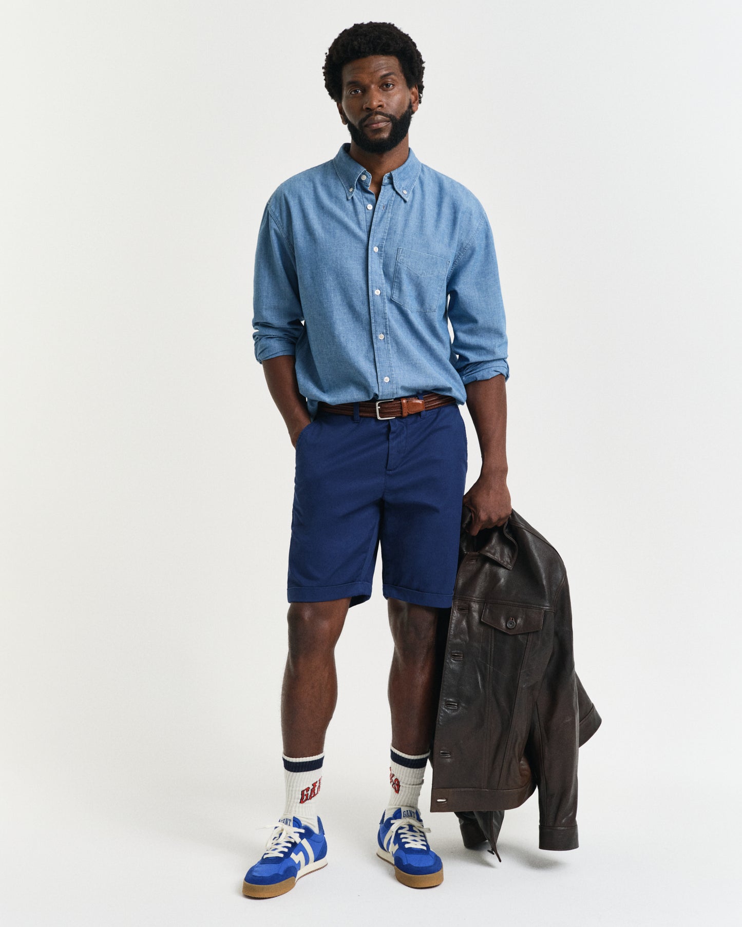 PERSIAN BLUE, REG SUNFADED CHINO SHORTS, FRONT-VIEW BY GANT AU.