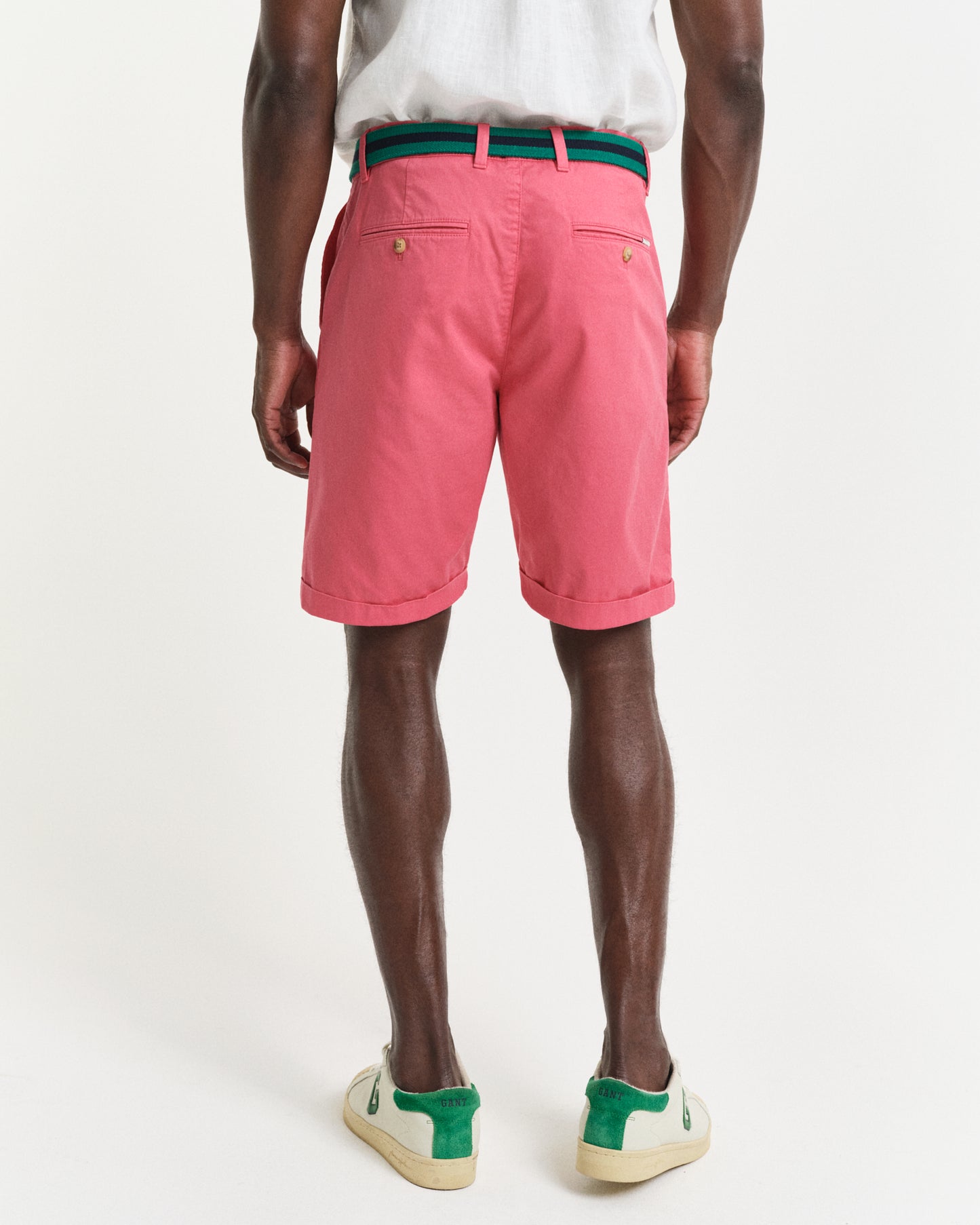 WATERMELON RED, REG SUNFADED CHINO SHORTS, BACK-VIEW BY GANT AU.