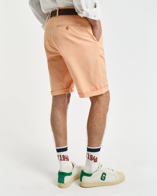 PEACHY ORANGE, REG SUNFADED CHINO SHORTS, BACK-VIEW BY GANT AU.