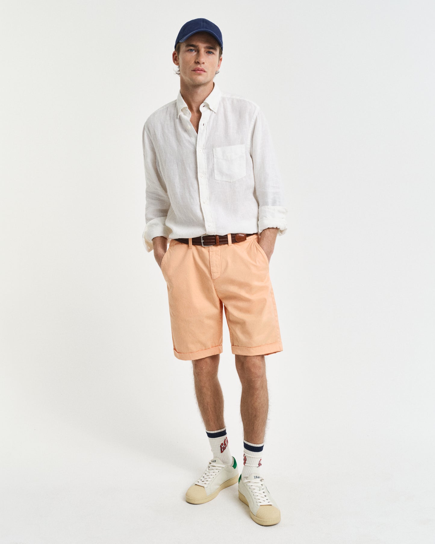 PEACHY ORANGE, REG SUNFADED CHINO SHORTS, FRONT-VIEW BY GANT AU.