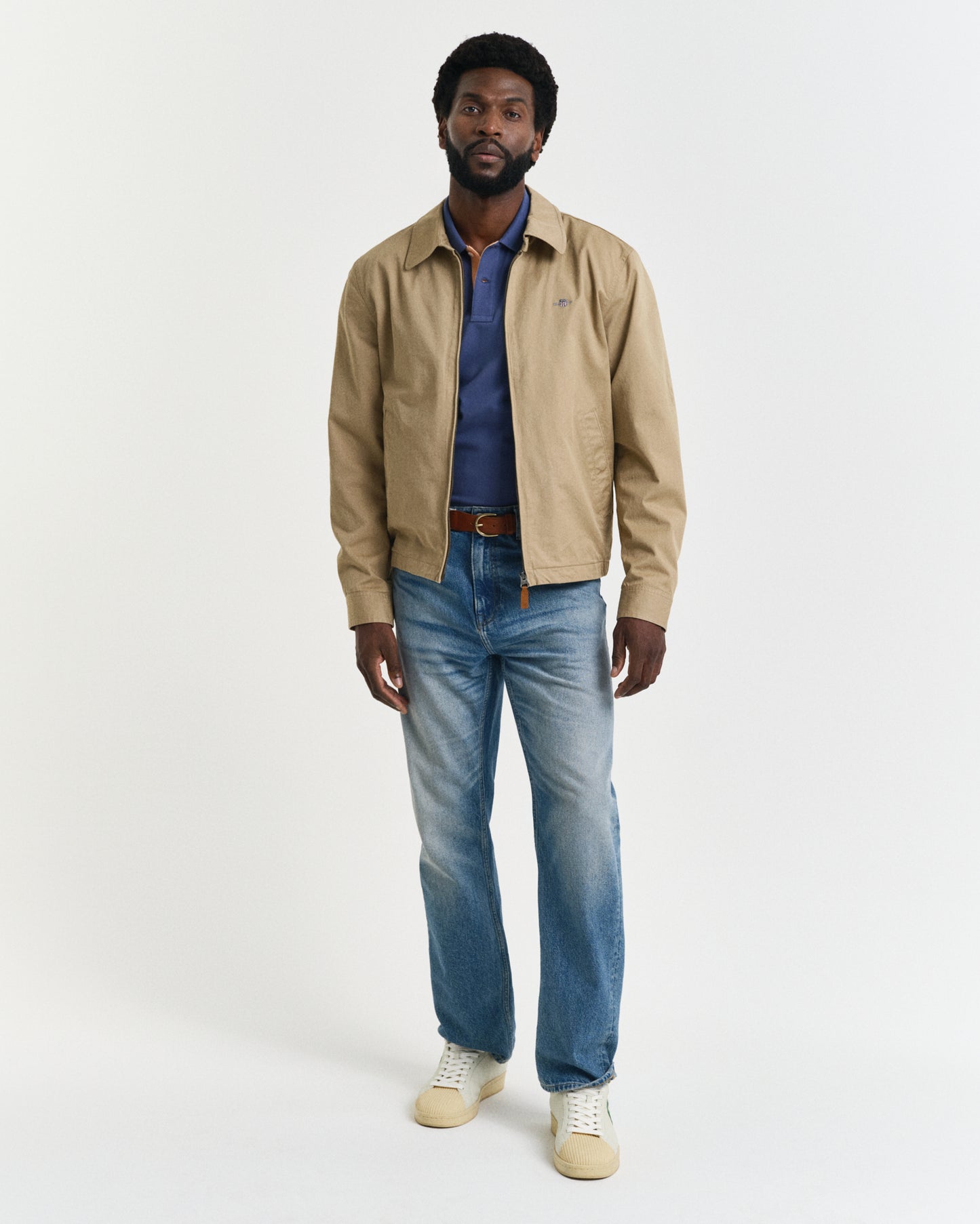 DUSTY NAVY, REG CONTRAST PIQUE SS POLO BY GANT AU.