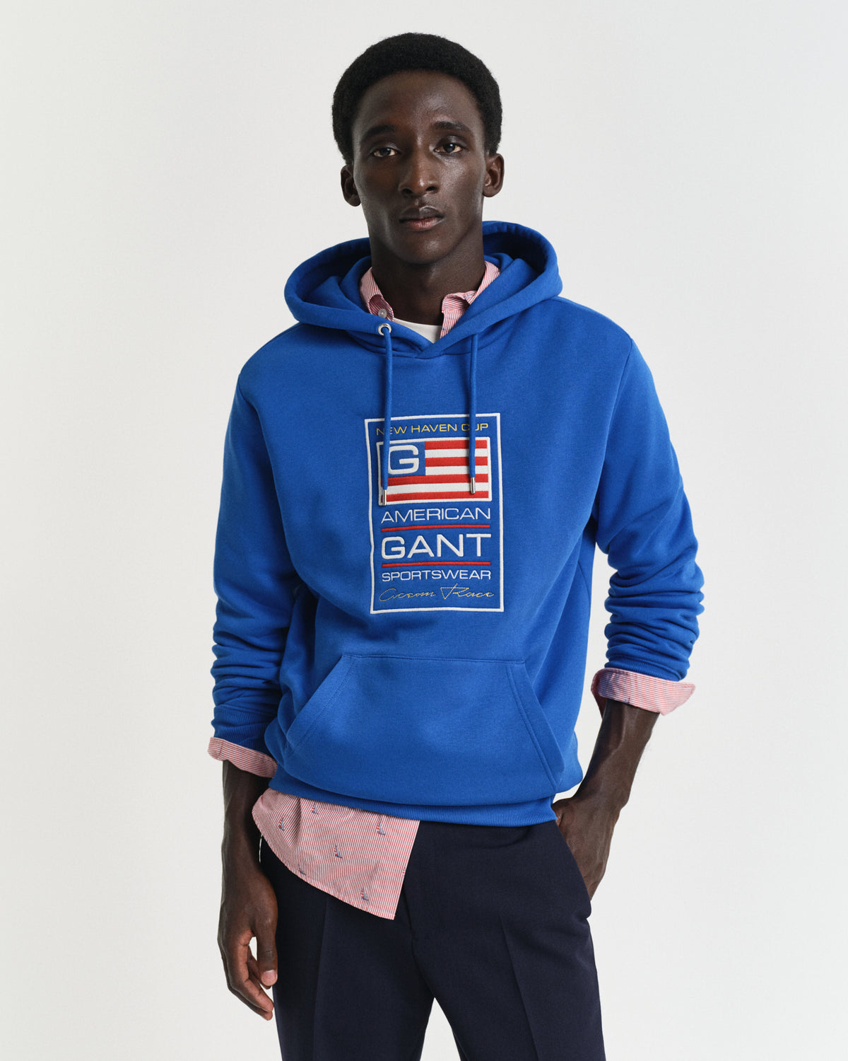 LAPIS BLUE, GRAPHIC SWEAT HOODIE, FRONT-VIEW BY GANT AU.