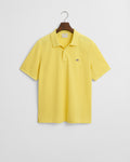 BANANA YELLOW, REG SHIELD SS PIQUE POLO, FLAT-LAY BY GANT AU.