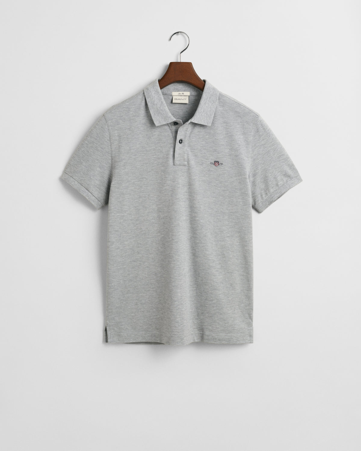 GREY MELANGE, SLIM SHIELD SS PIQUE POLO, FLAT-LAY BY GANT AU.
