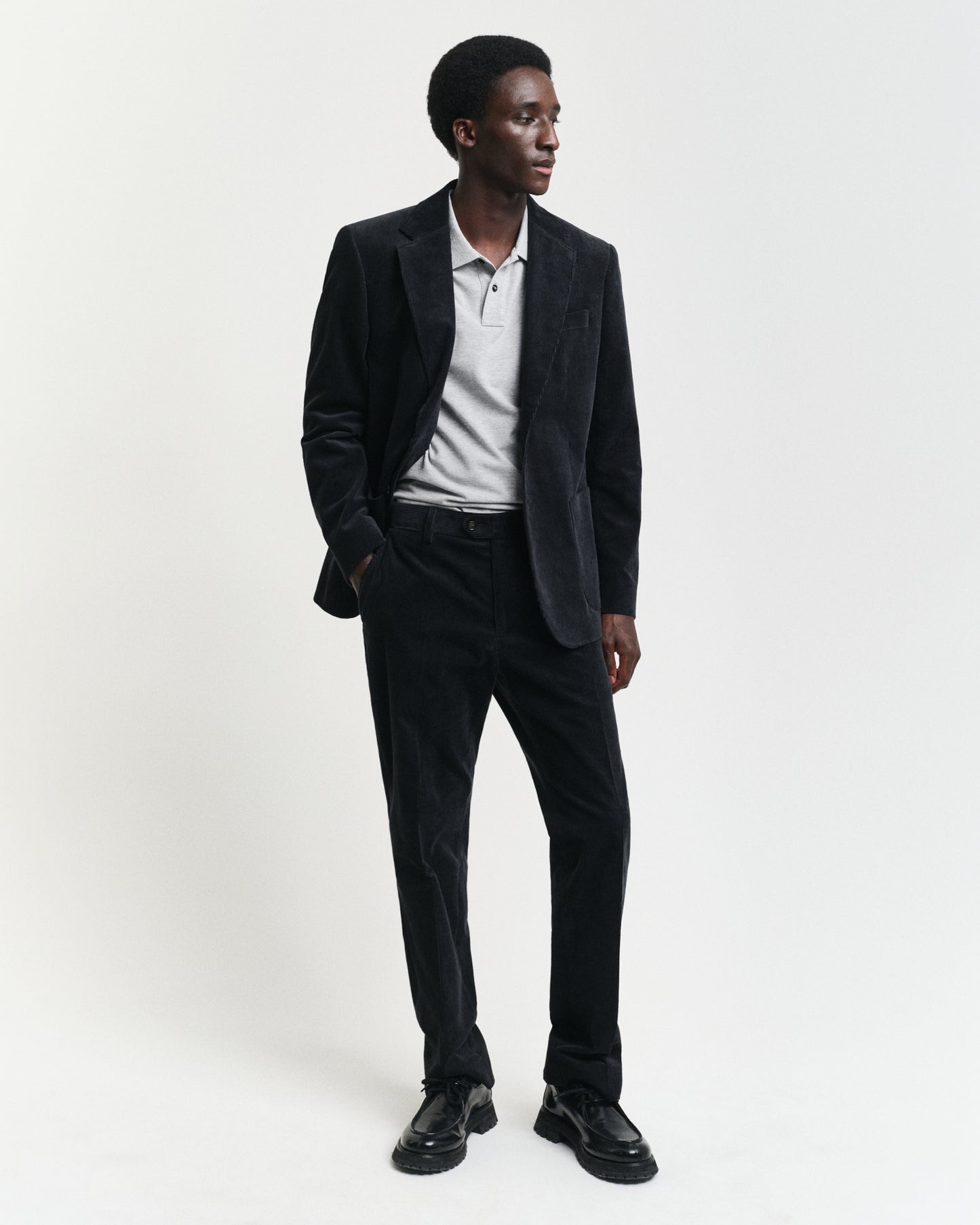 GREY MELANGE, SLIM SHIELD SS PIQUE POLO BY GANT AU.