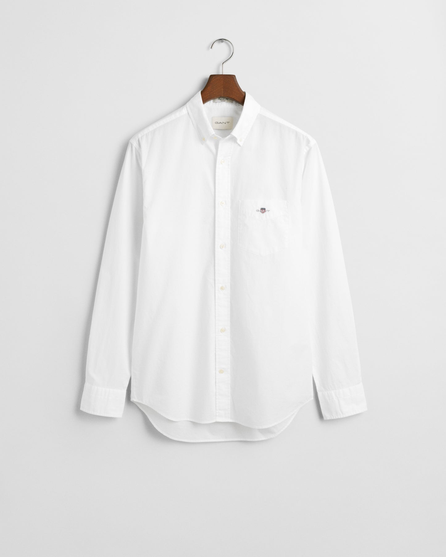 WHITE, REG CLASSIC POPLIN SHIRT, FLAT-LAY BY GANT AU.