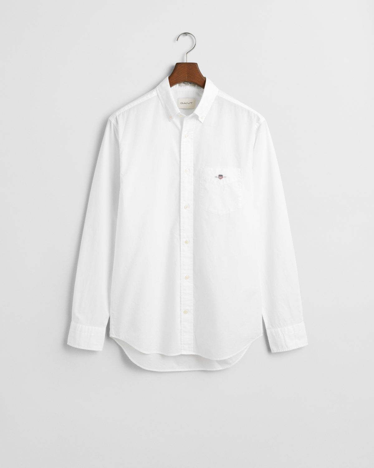 WHITE, REG CLASSIC POPLIN SHIRT, FLAT-LAY BY GANT AU.