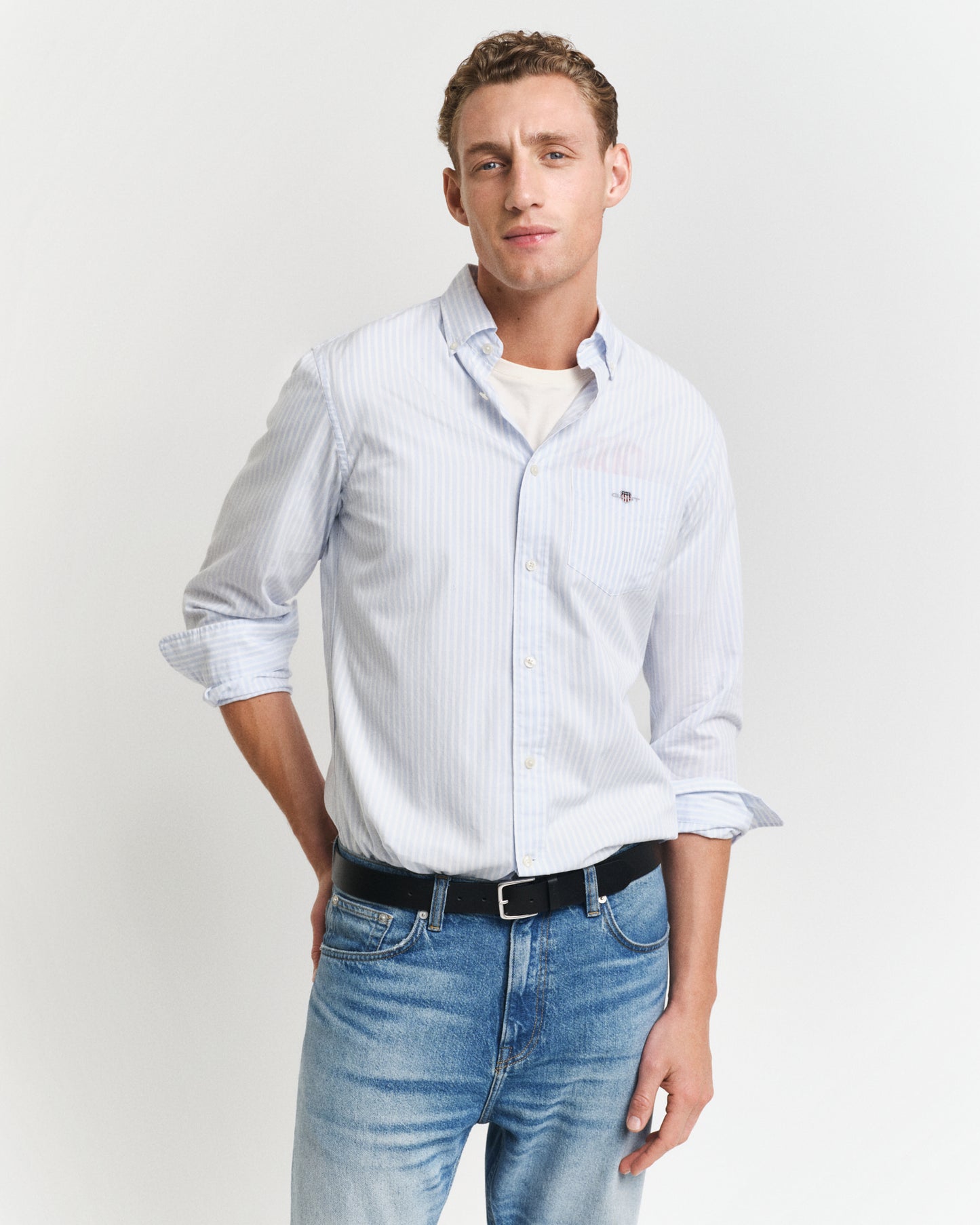 LIGHT BLUE, REG CLASSIC POPLIN STRIPE SHIRT, FRONT-VIEW BY GANT AU.