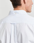 LIGHT BLUE, REG CLASSIC POPLIN BANKER SHIRT, CLOSE-UP BY GANT AU.
