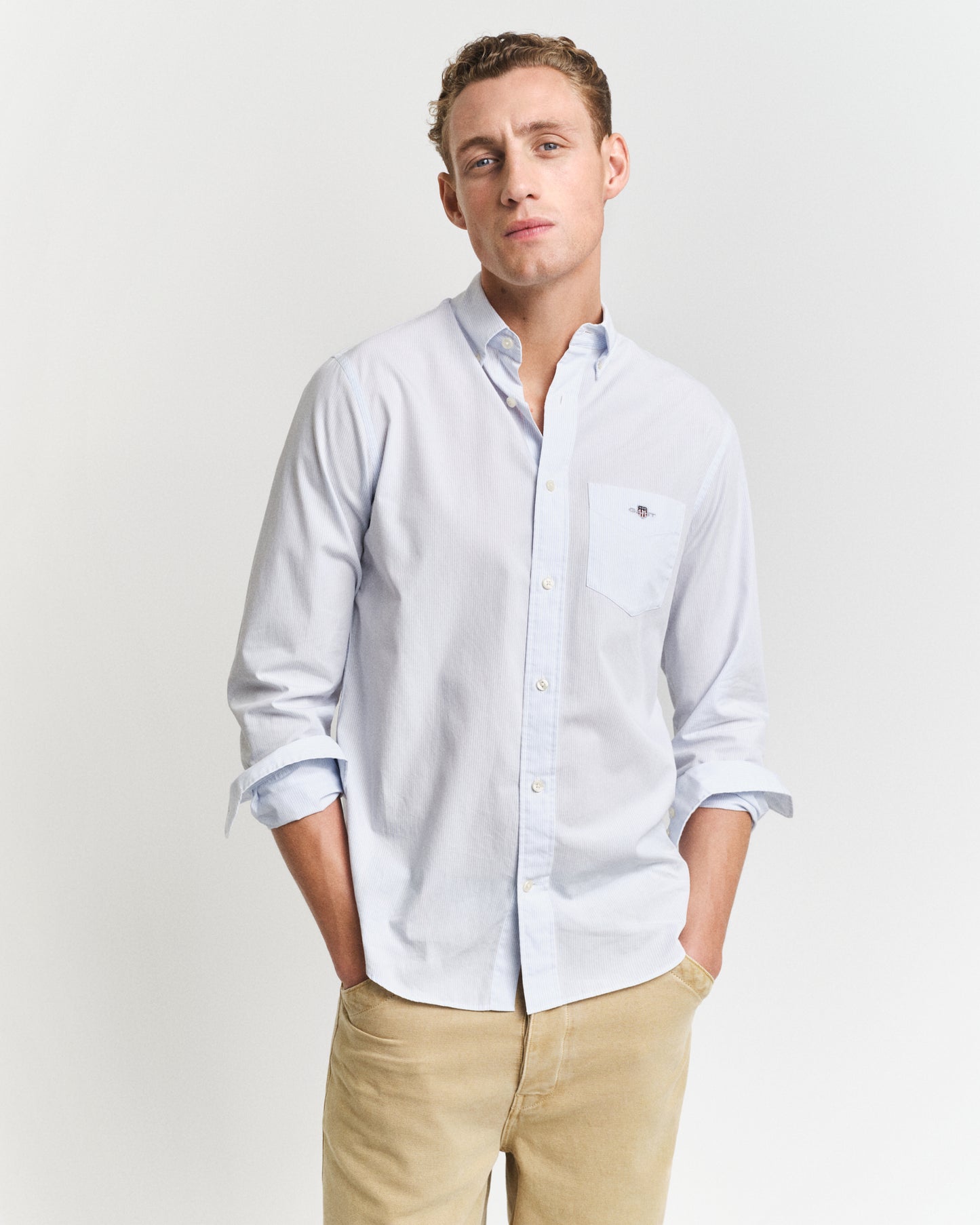 LIGHT BLUE, REG CLASSIC POPLIN BANKER SHIRT, FRONT-VIEW BY GANT AU.
