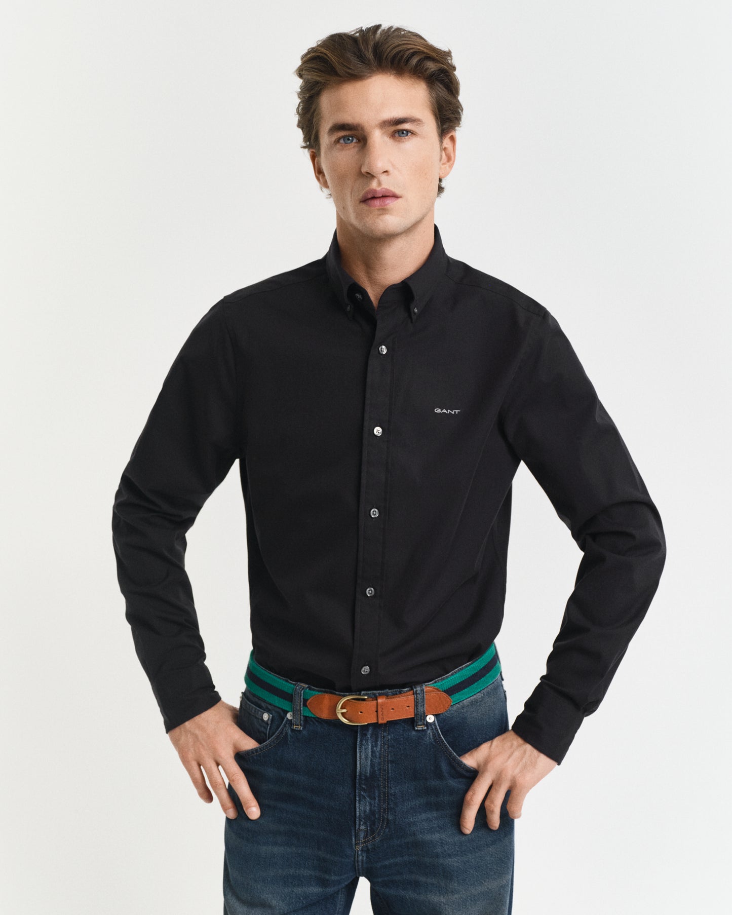 BLACK, SLIM PINPOINT OXFORD SHIRT, FRONT-VIEW BY GANT AU.