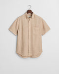 DRY SAND, REG GMNT DYED LINEN SS SHIRT, FLAT-LAY BY GANT AU.