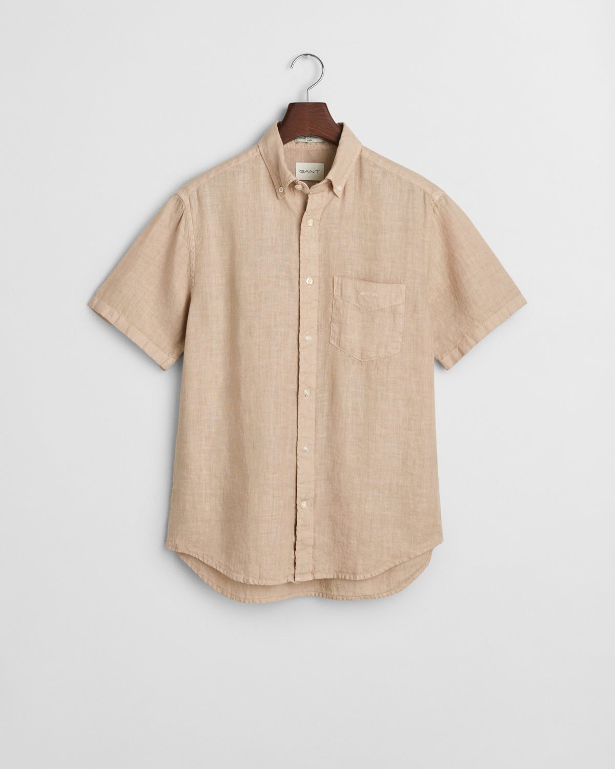 DRY SAND, REG GMNT DYED LINEN SS SHIRT, FLAT-LAY BY GANT AU.