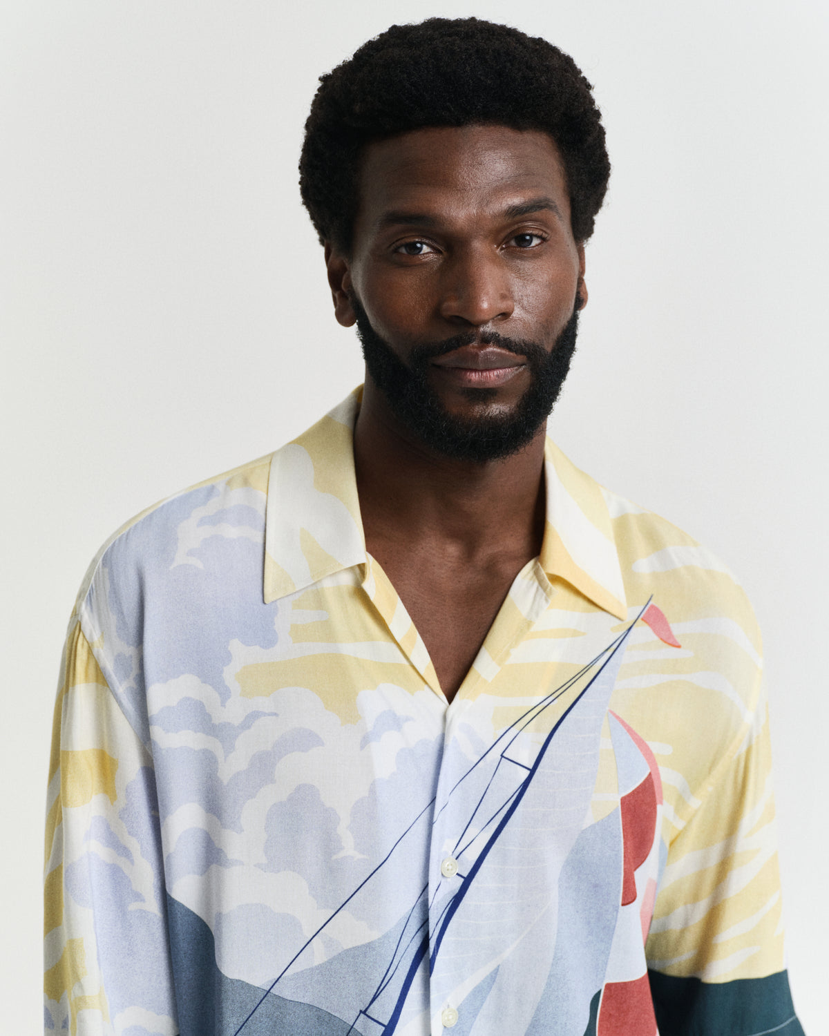 RUBY RED, REL SCENERY SAILING SHIRT, CLOSE-UP BY GANT AU.