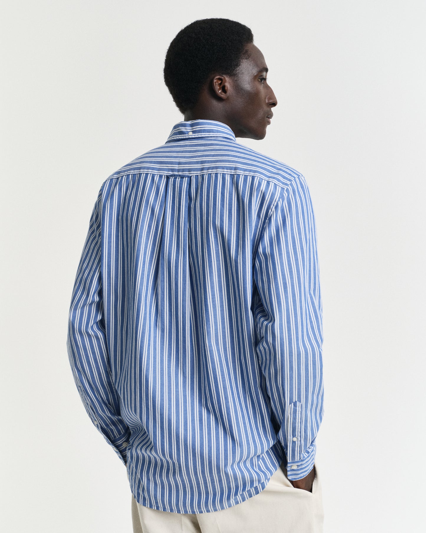 RICH BLUE, REG CLASSIC POPLIN STRIPE SHIRT, BACK-VIEW BY GANT AU.
