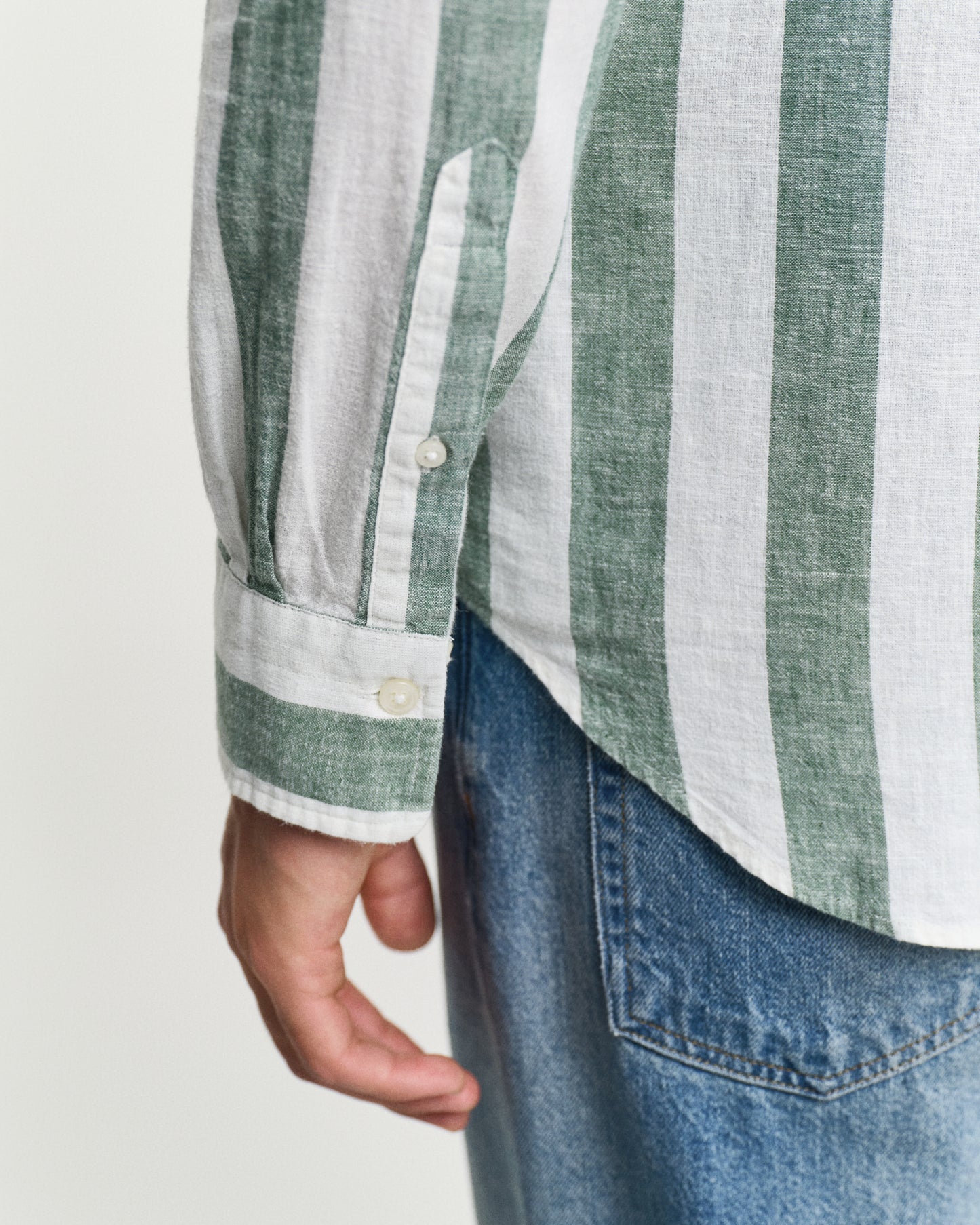 MODEL WEARING REG COTTON LINEN BOLD STRIPE SHIRT