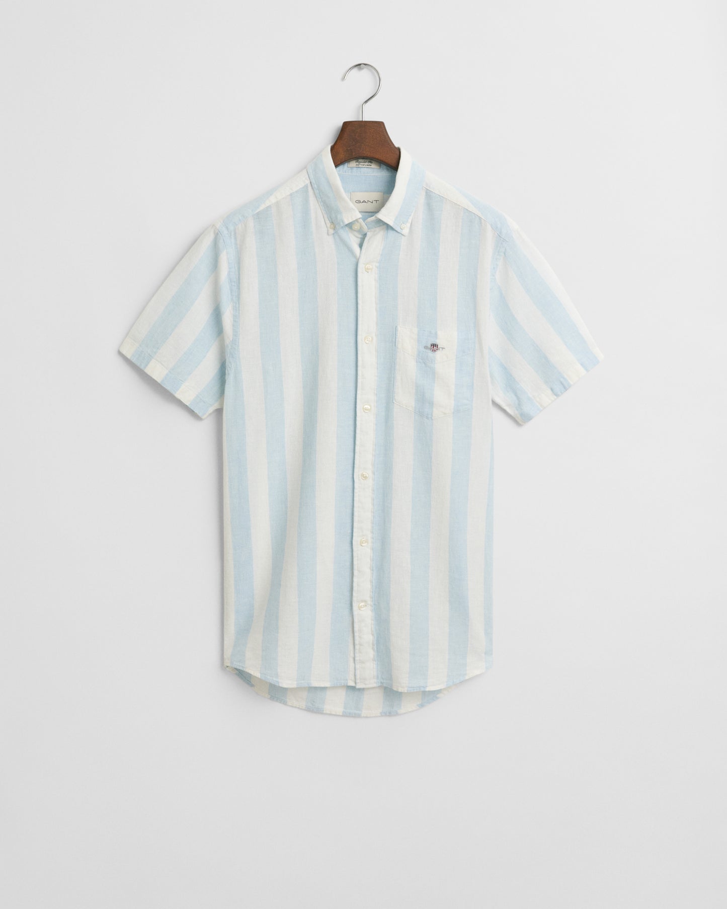 FRESH BLUE, REG COTTON LINEN STRIPE SS SHIRT, FLAT-LAY BY GANT AU.