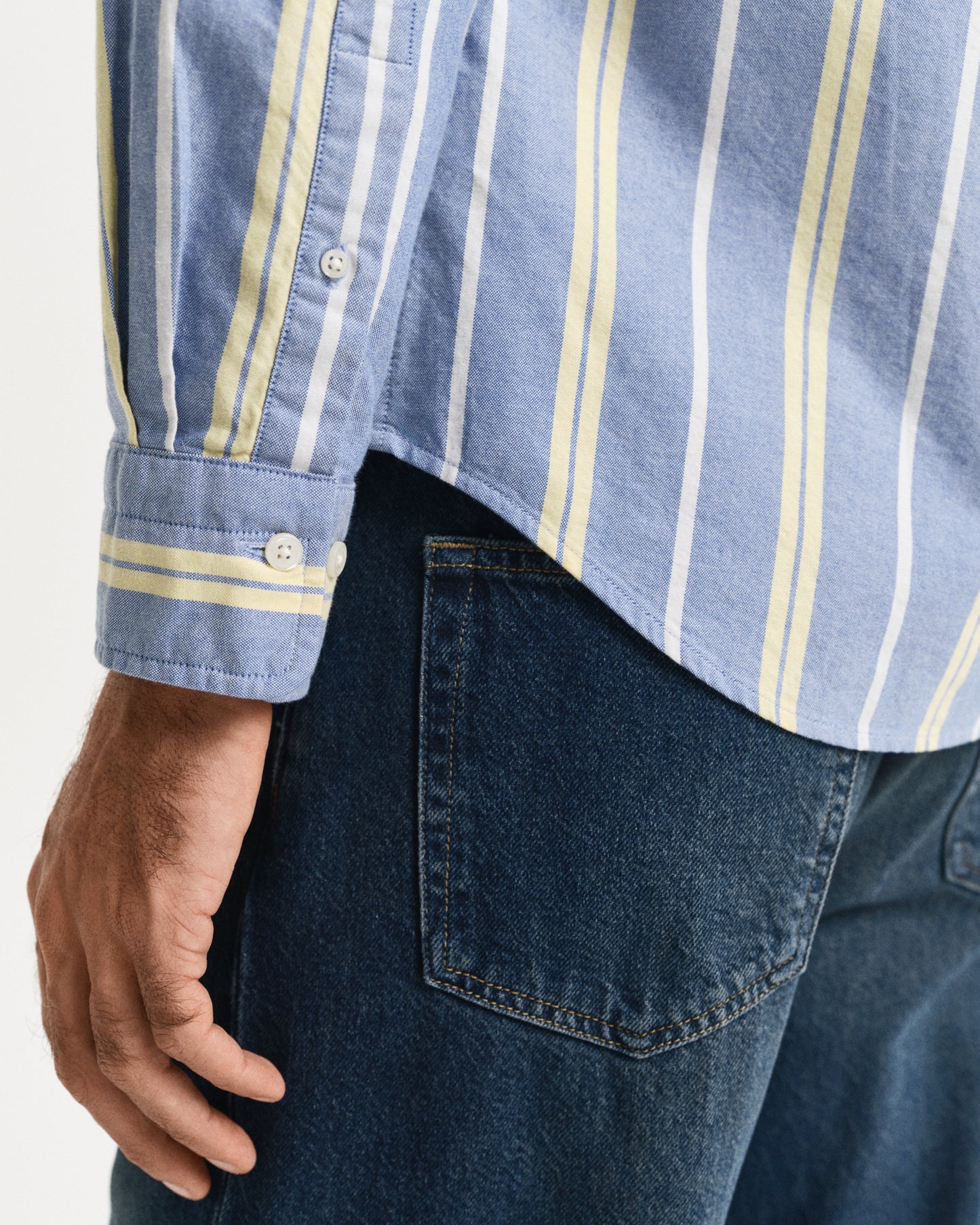 RICH BLUE, REG ARCHIVE OXFORD STRIPE, CLOSE-UP BY GANT AU.