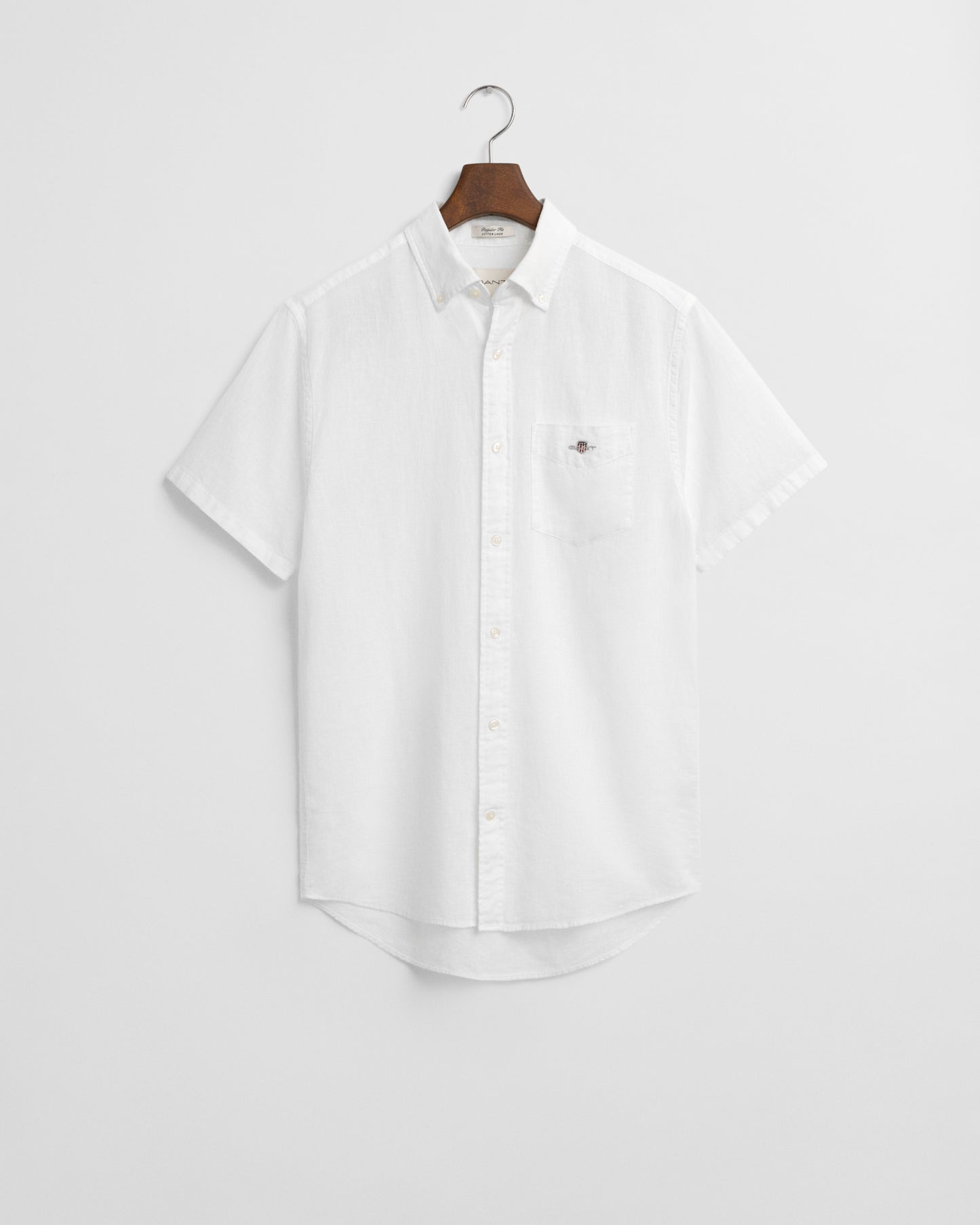 WHITE, REG COTTON LINEN SS SHIRT, FLAT-LAY BY GANT AU.
