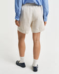 PUTTY, REL LINEN BLEND PULL ON SHORTS, BACK-VIEW BY GANT AU.