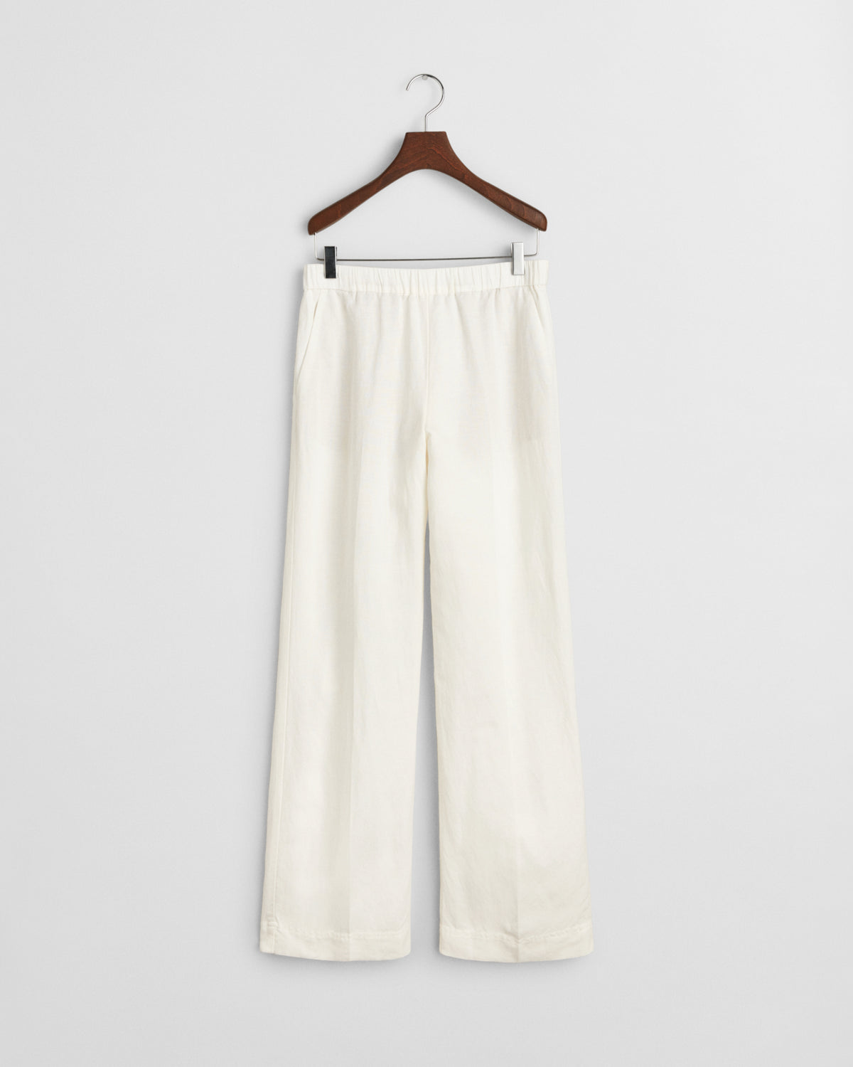 EGGSHELL, LINEN BLEND PULL ON PANTS, FLAT-LAY BY GANT AU.