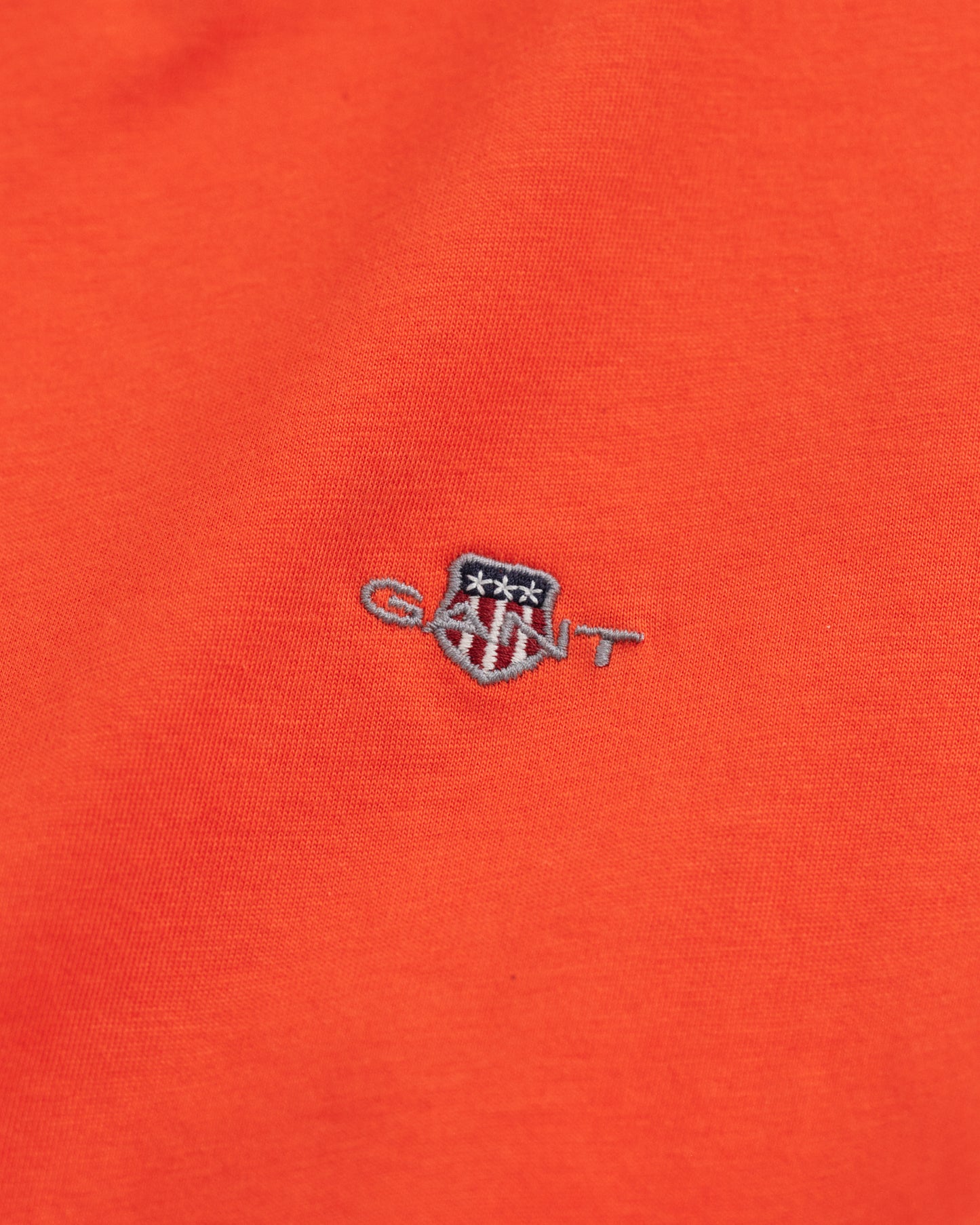 ORANGE RED, REG SHIELD SS T-SHIRT, CLOSE-UP BY GANT AU.