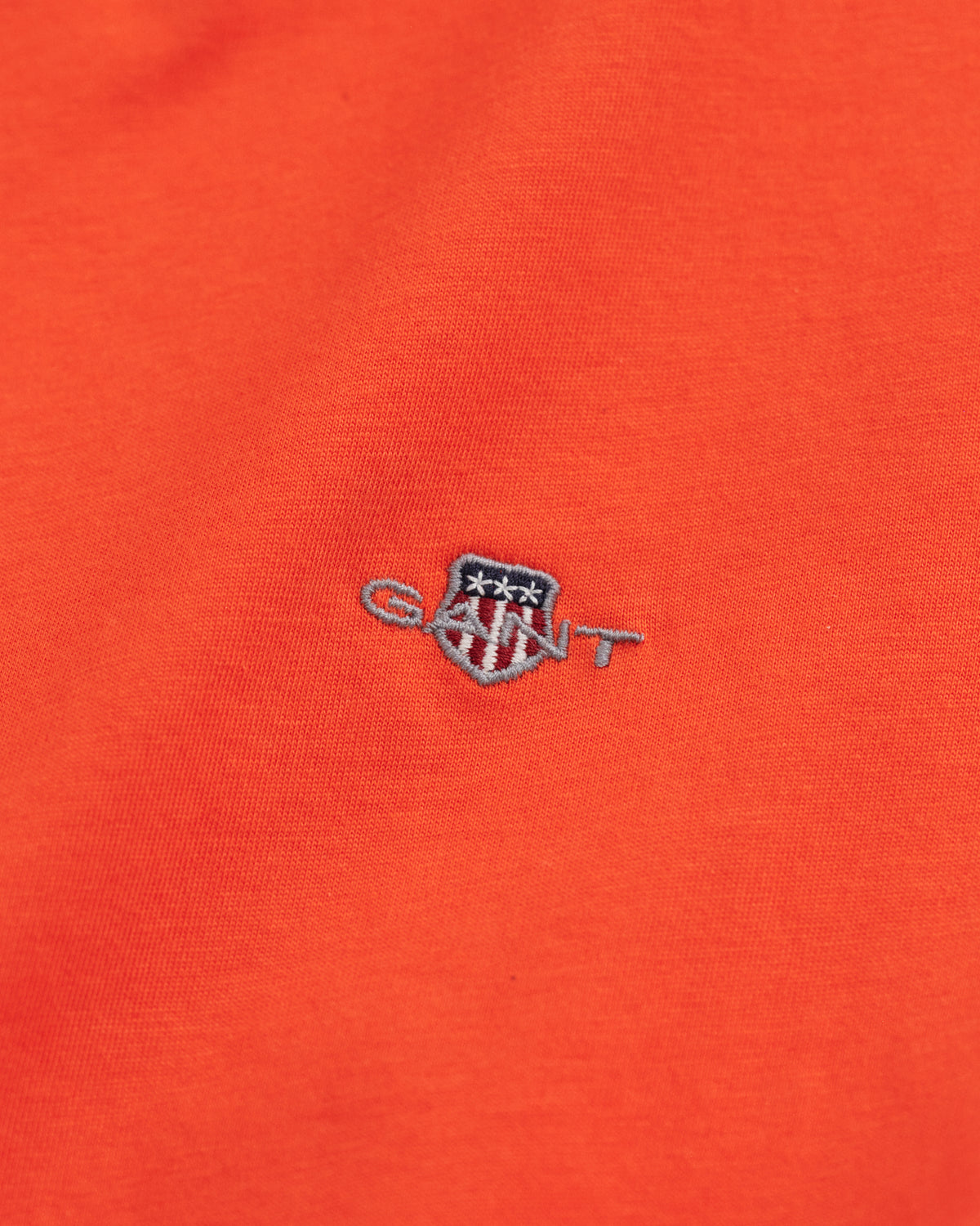 ORANGE RED, REG SHIELD SS T-SHIRT, CLOSE-UP BY GANT AU.