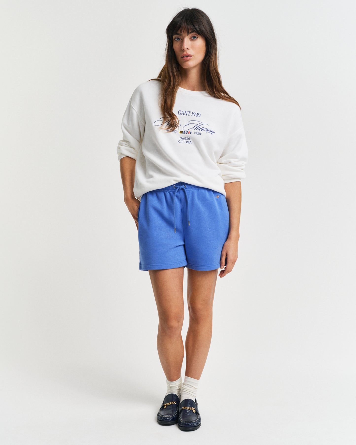 PERFECT BLUE, REG SHIELD SHORTS, FRONT-VIEW BY GANT AU.