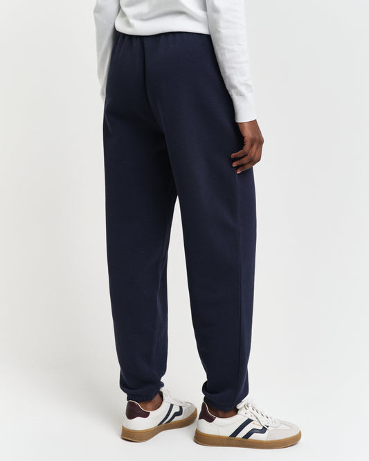 EVENING BLUE, REG SHIELD SWEATPANTS, BACK-VIEW BY GANT AU.