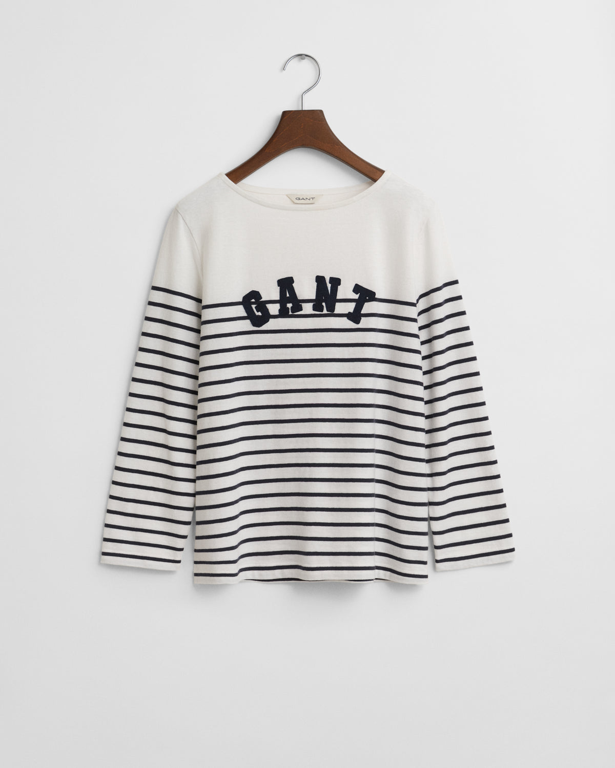 EVENING BLUE, REG BRETON BOAT NECK T-SHIRT, FLAT-LAY BY GANT AU.