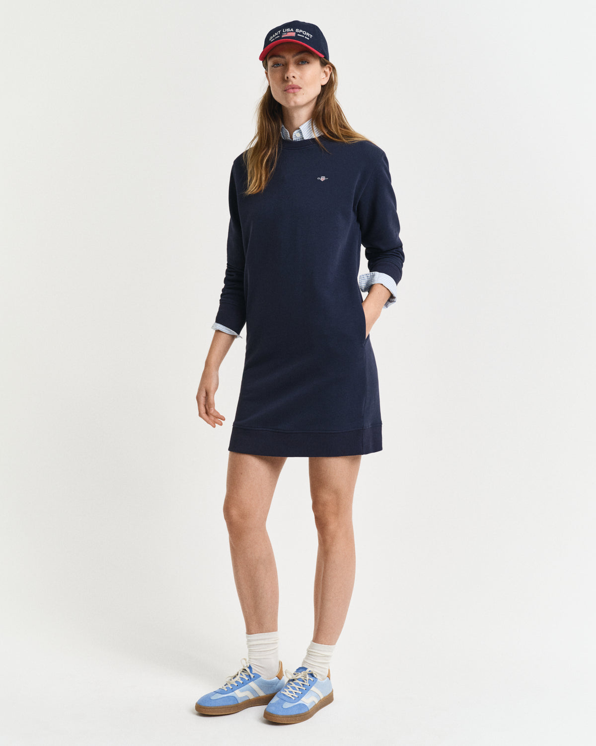 EVENING BLUE, SHIELD C-NECK SWEAT DRESS BY GANT AU.
