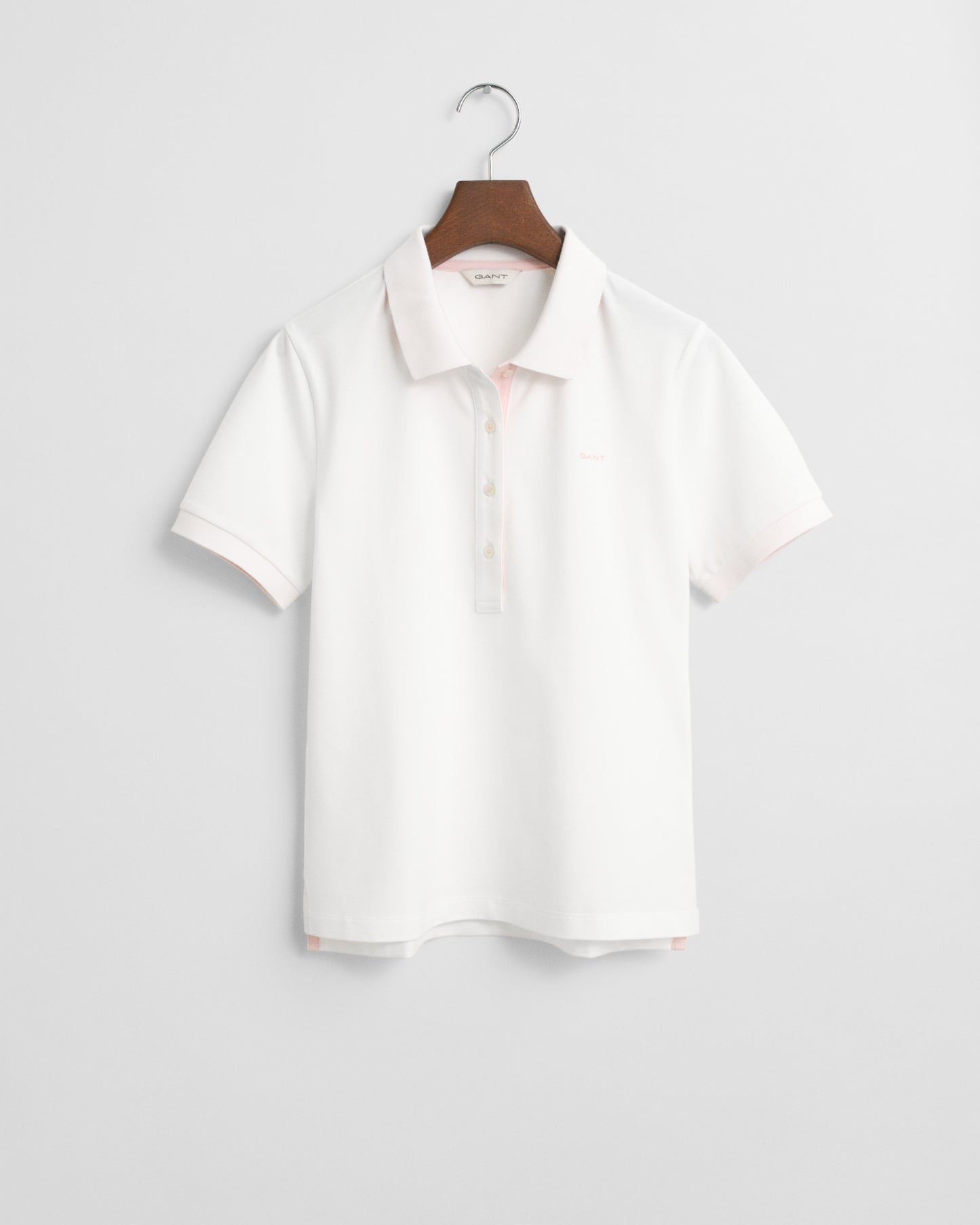 WHITE, CONTRAST COLLAR SS PIQUE POLO, FLAT-LAY BY GANT AU.