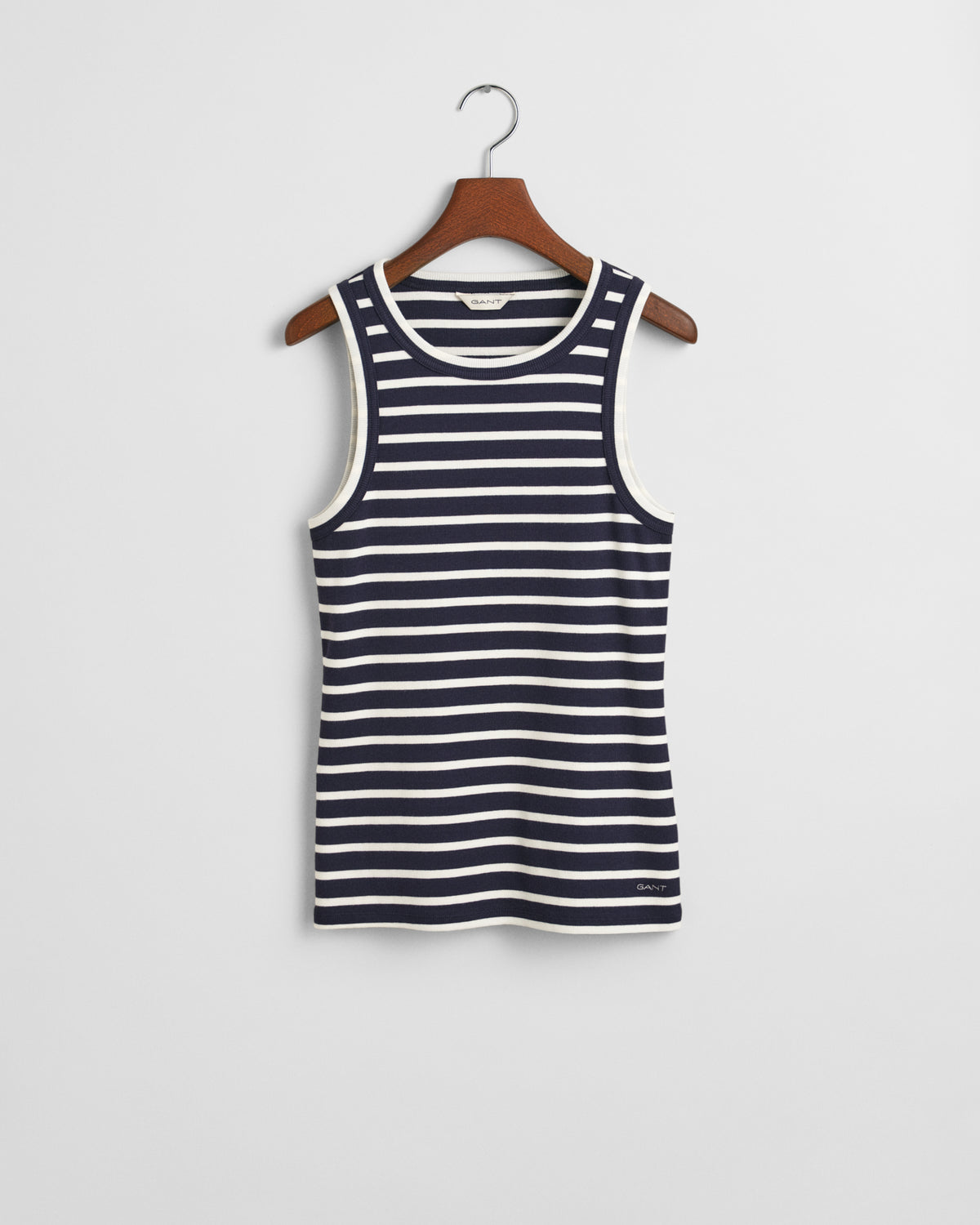 EVENING BLUE, STRIPED TANK TOP, FLAT-LAY BY GANT AU.