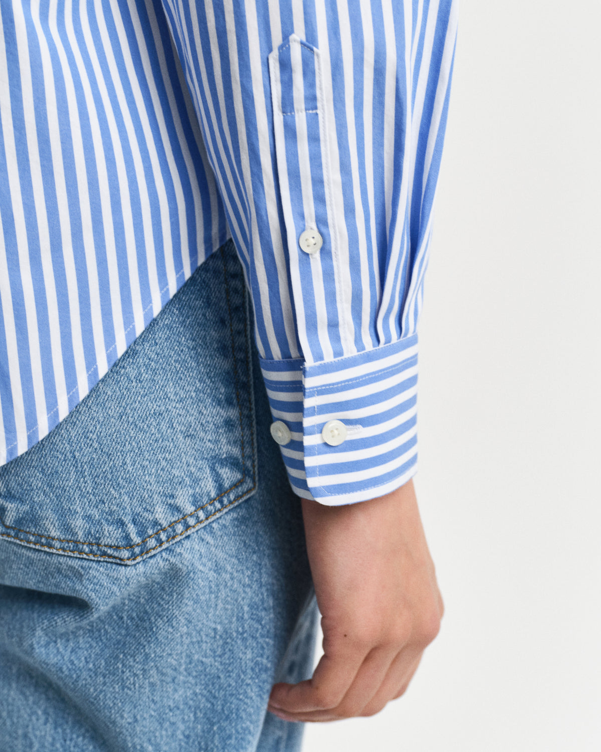 MODEL WEARING REG CLASSIC POPLIN STRIPED SHIRT