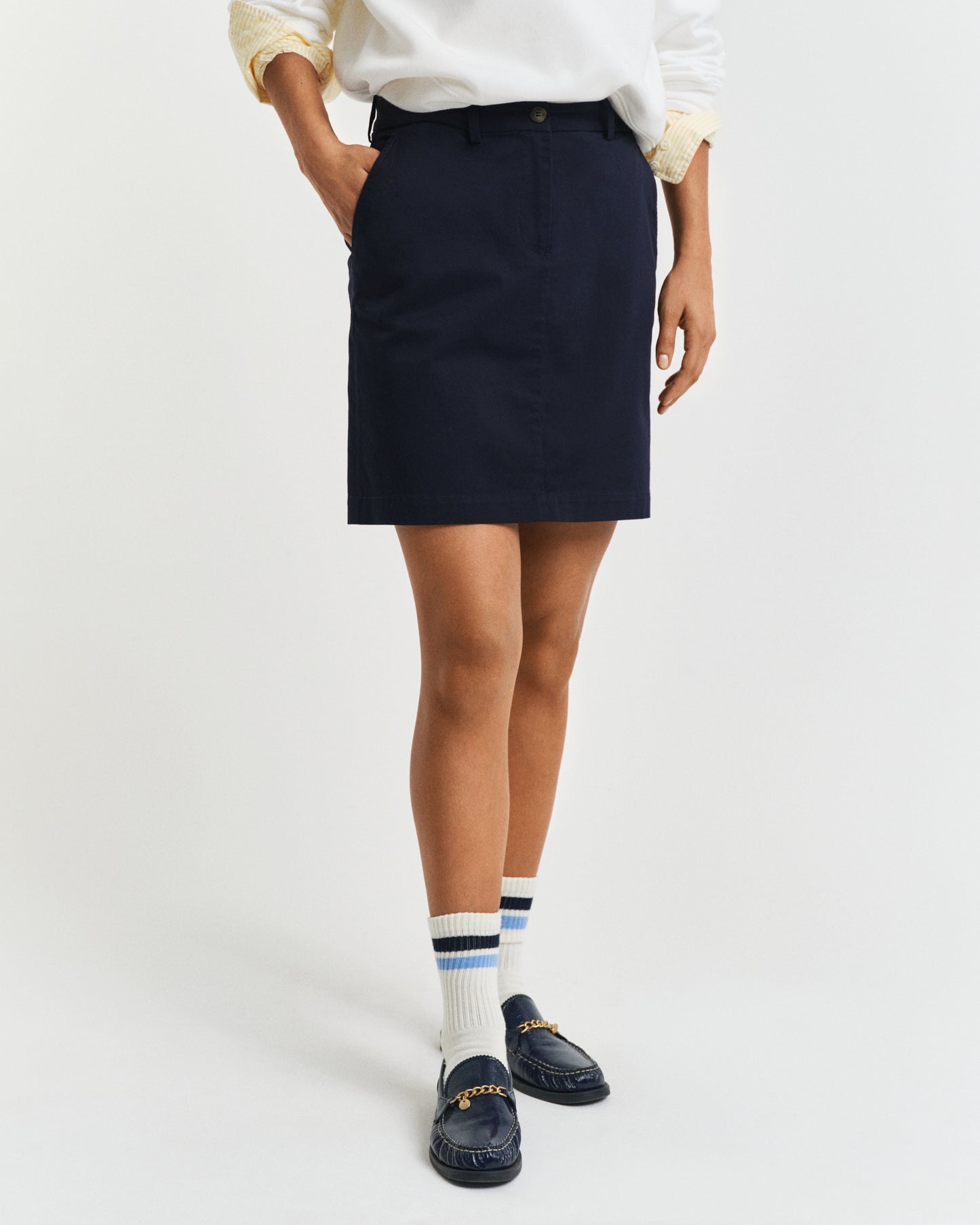 EVENING BLUE, CHINO SKIRT, CLOSE-UP BY GANT AU.