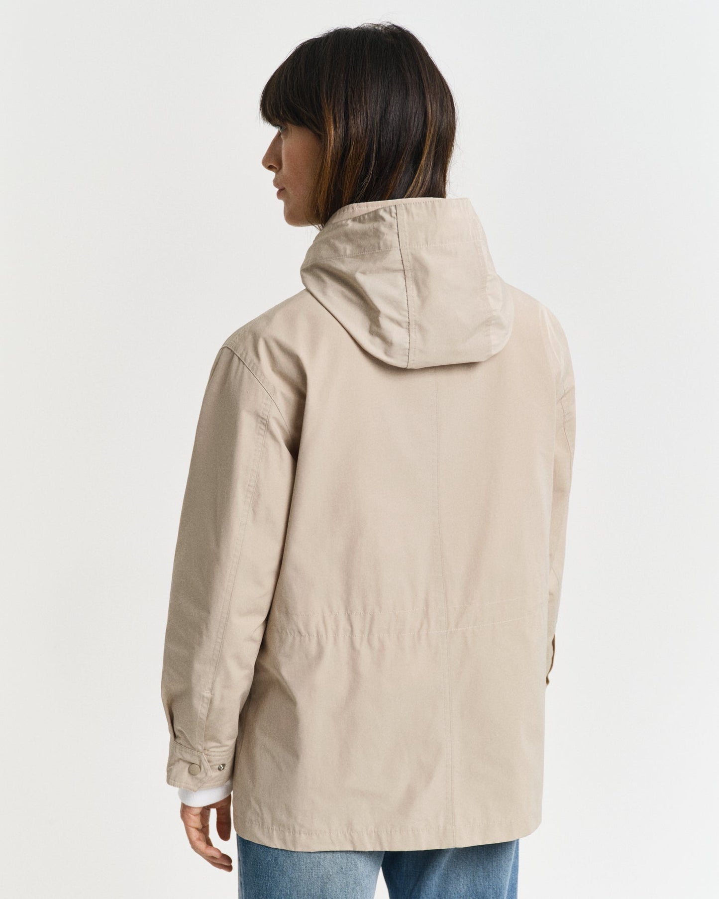 DRY SAND, WIND JACKET, BACK-VIEW BY GANT AU.
