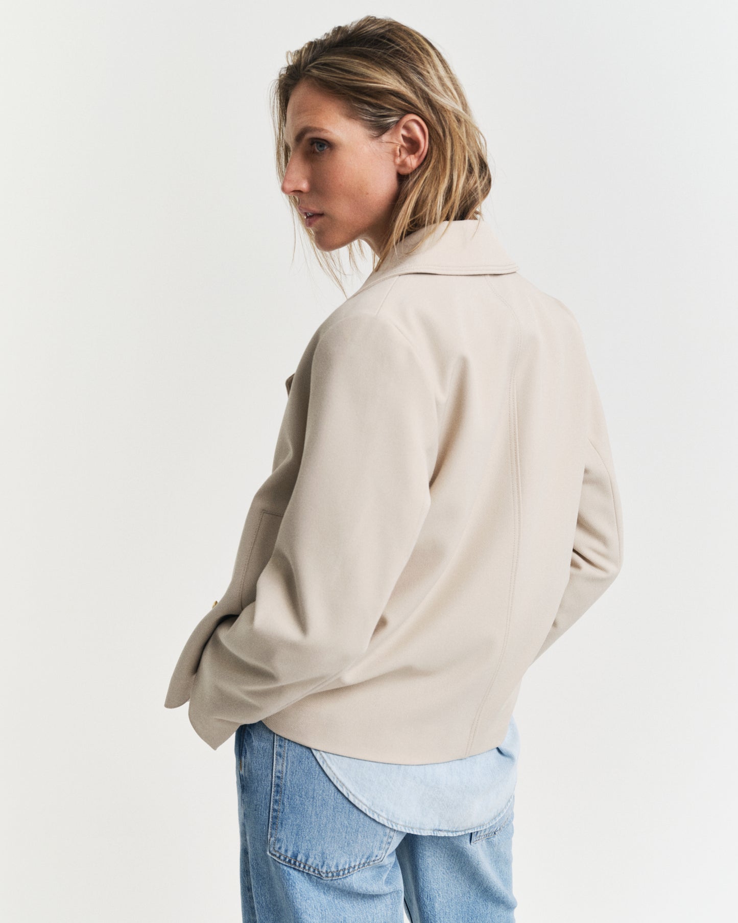 SOFT OAT, SPRING PEACOAT, BACK-VIEW BY GANT AU.